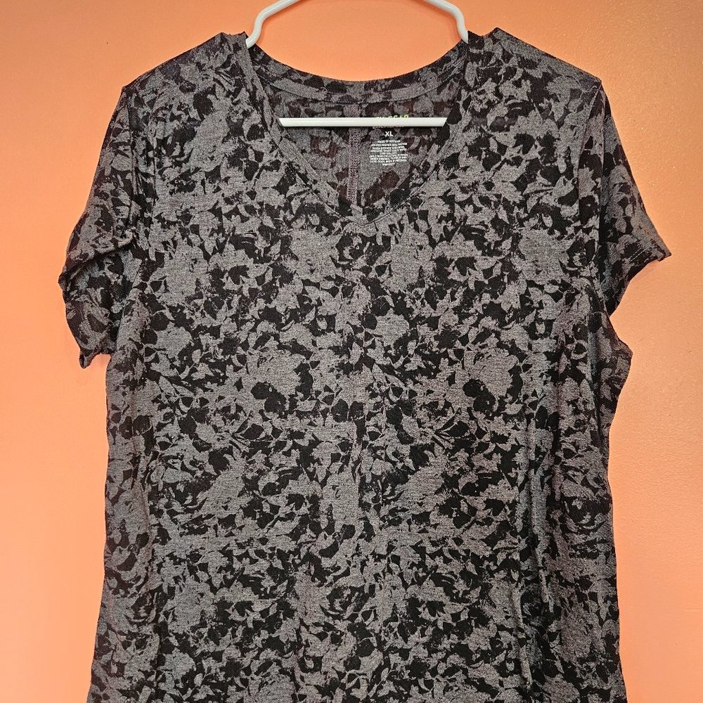 TekGear XL burnout t-shirt